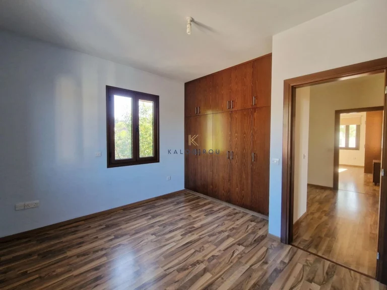 4 Bedroom House for Sale in Kynousa, Paphos District