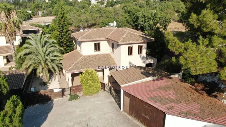 4 Bedroom House for Sale in Kynousa, Paphos District