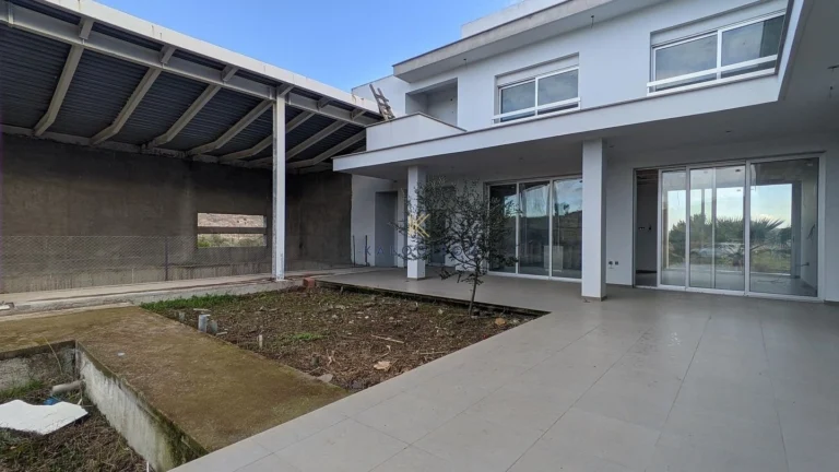 4 Bedroom House for Sale in Agia Varvara Lefkosias, Nicosia District