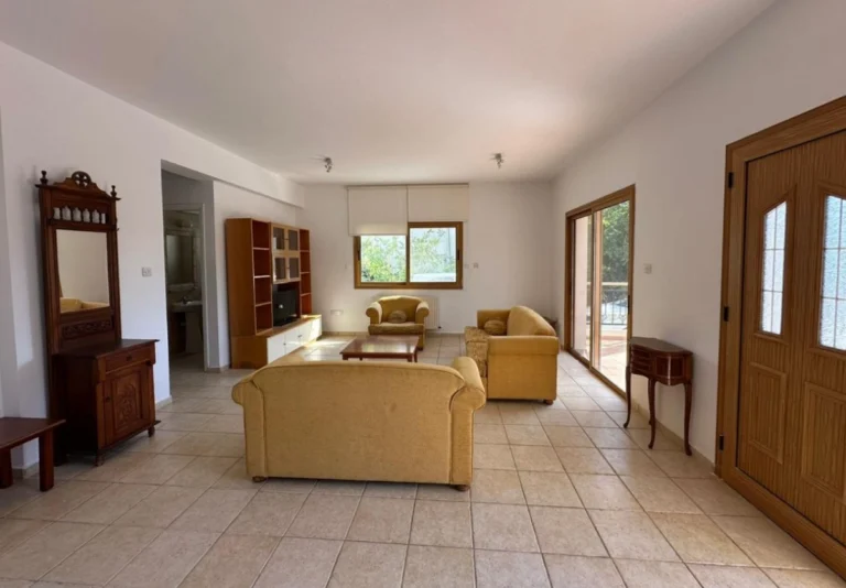 3 Bedroom House for Rent in Paphos – Agios Theodoros