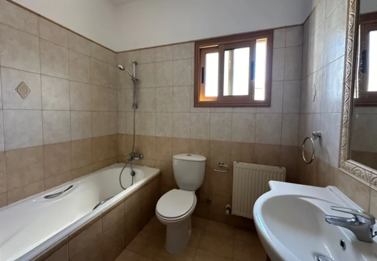 3 Bedroom House for Rent in Paphos – Agios Theodoros
