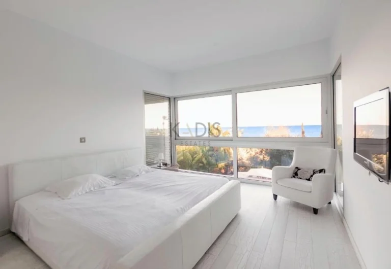 3 Bedroom Apartment for Sale in Larnaca District