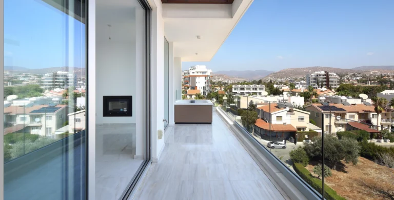 3 Bedroom Apartment for Sale in Potamos Germasogeias, Limassol District