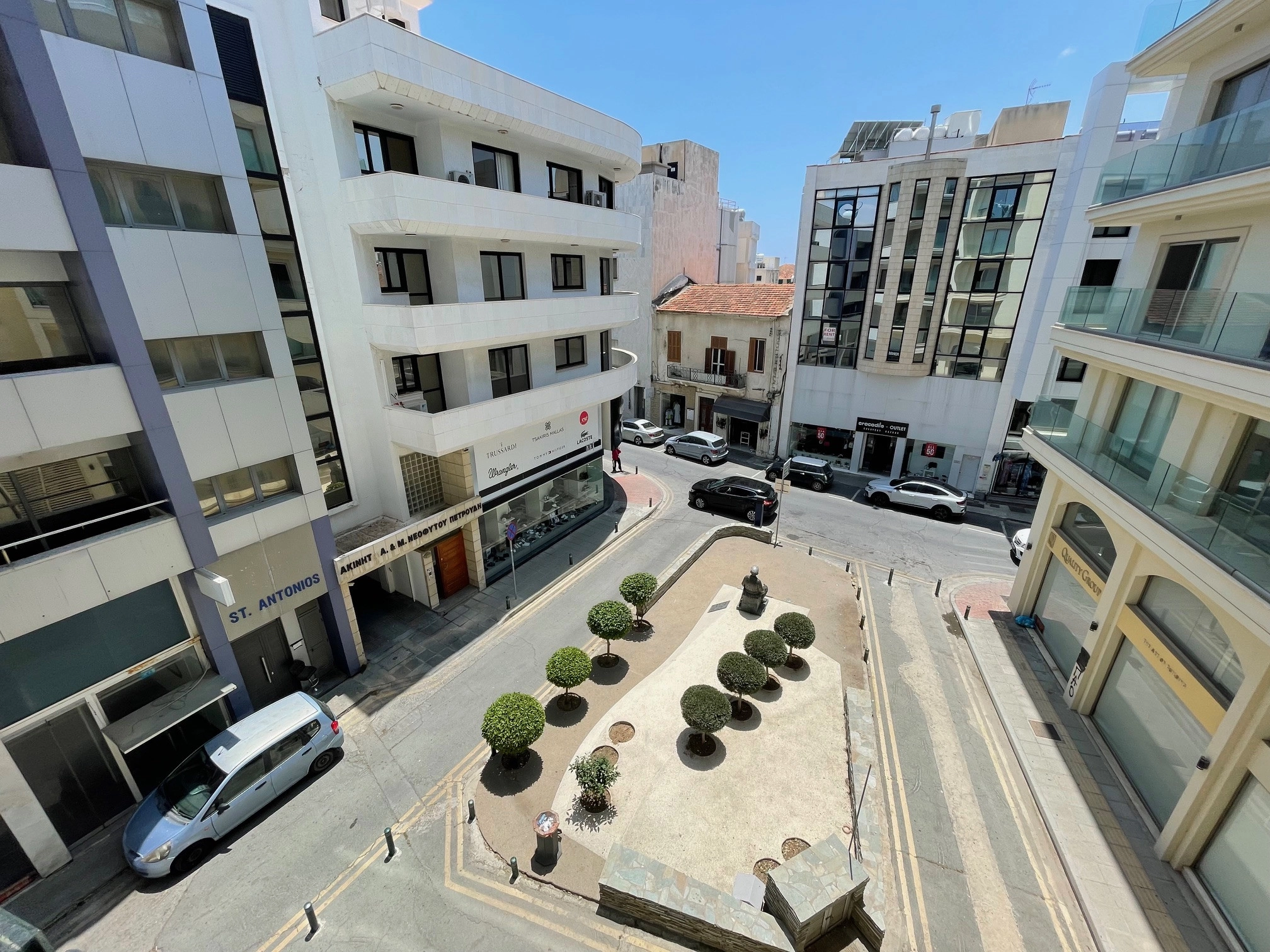 2 Bedroom Apartment for Rent in Larnaca – Finikoudes