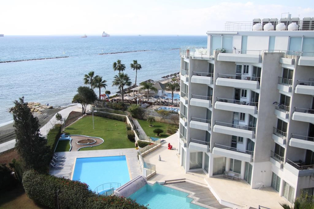 2 Bedroom Apartment for Sale in Potamos Germasogeias, Limassol District