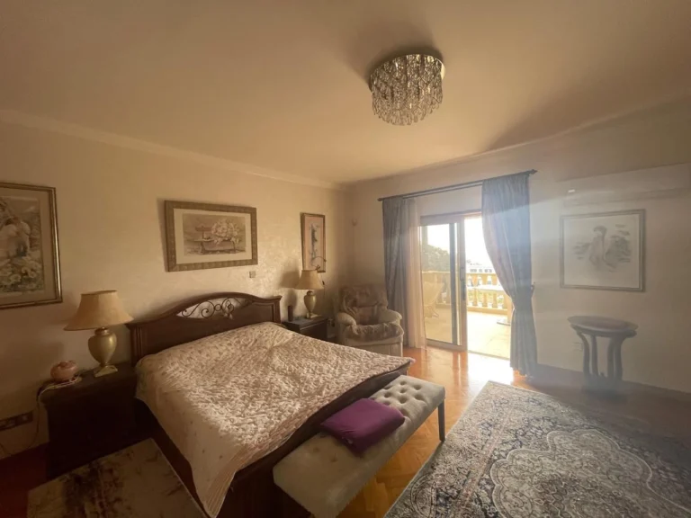 5 Bedroom House for Sale in Konia, Paphos District