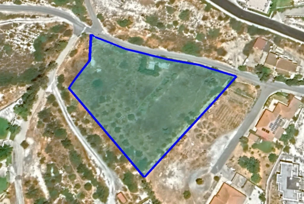 4,544m² Plot for Sale in Agios Tychonas, Limassol District