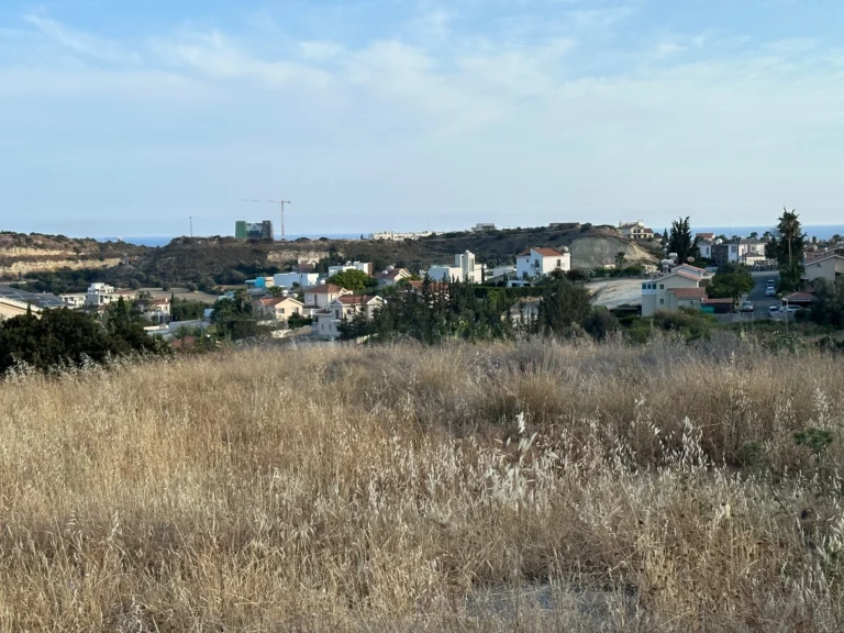 4,544m² Plot for Sale in Agios Tychonas, Limassol District