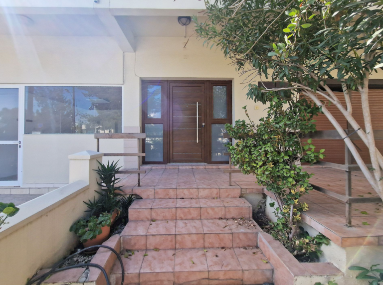2 Bedroom House for Sale in Aglantzia, Nicosia District