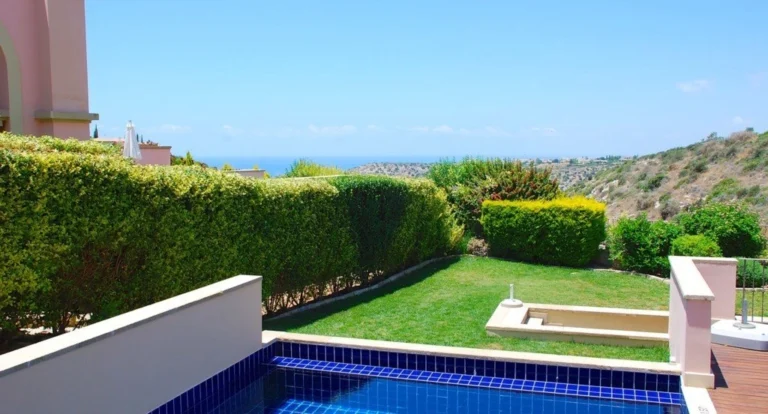 160m² Building for Sale in Aphrodite Hills, Paphos District