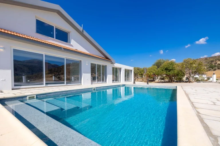 6+ Bedroom House for Sale in Akrounta, Limassol District