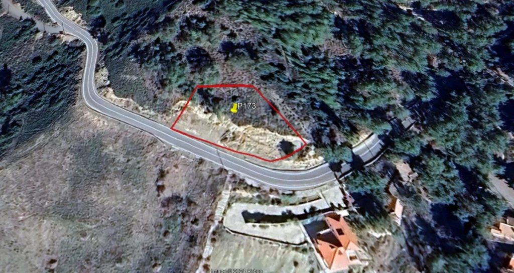 1,096m² Plot for Sale in Pano Platres, Limassol District