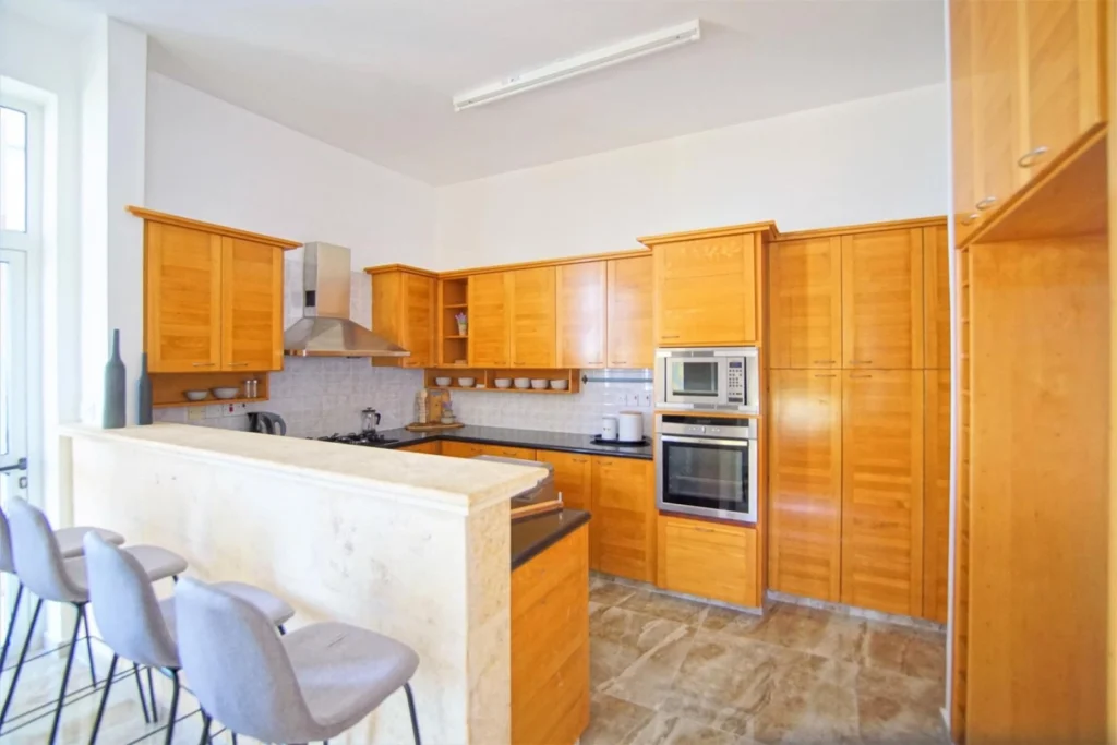 5 Bedroom House for Rent in Paphos