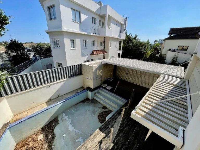 4 Bedroom House for Sale in Faneromeni, Larnaca District
