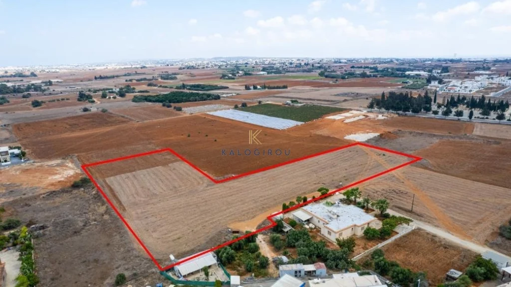 9,220m² Plot for Sale in Frenaros, Famagusta District