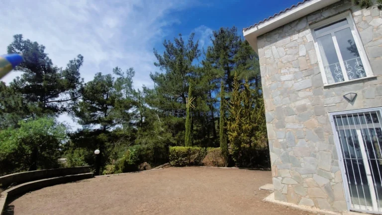 3 Bedroom House for Sale in Vavatsinia, Larnaca District