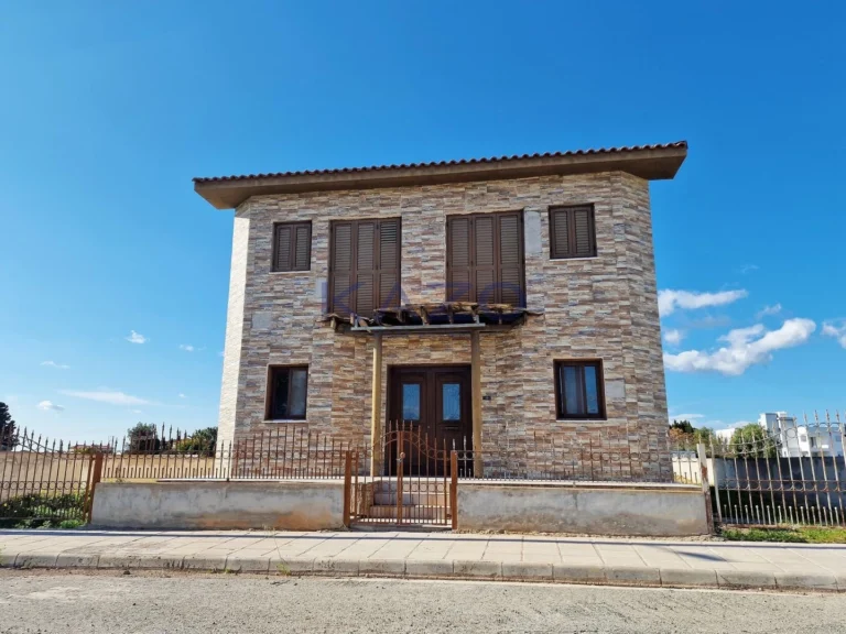3 Bedroom House for Sale in Kokkinotrimithia, Nicosia District