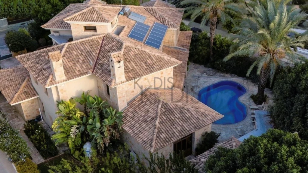4 Bedroom House for Sale in Ypsonas, Limassol District
