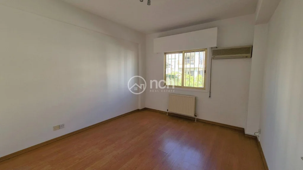 2 Bedroom Apartment for Sale in Agioi Omologites, Nicosia District