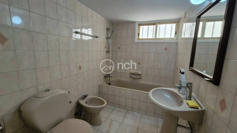 2 Bedroom Apartment for Sale in Agioi Omologites, Nicosia District