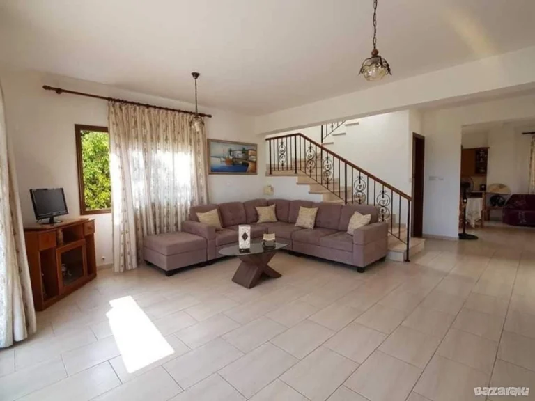 4 Bedroom House for Sale in Geroskipou, Paphos District