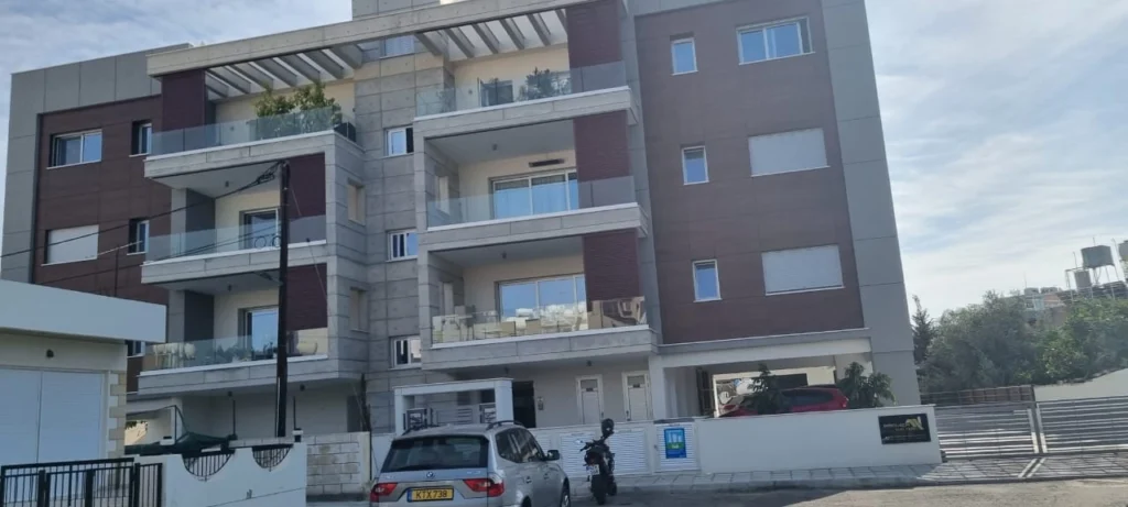 2 Bedroom Apartment for Sale in Limassol – Mesa Geitonia