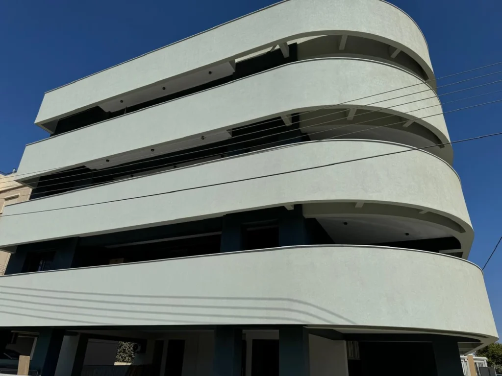 Здание площадью 550 м² в аренду в Лимассоле – Закаки