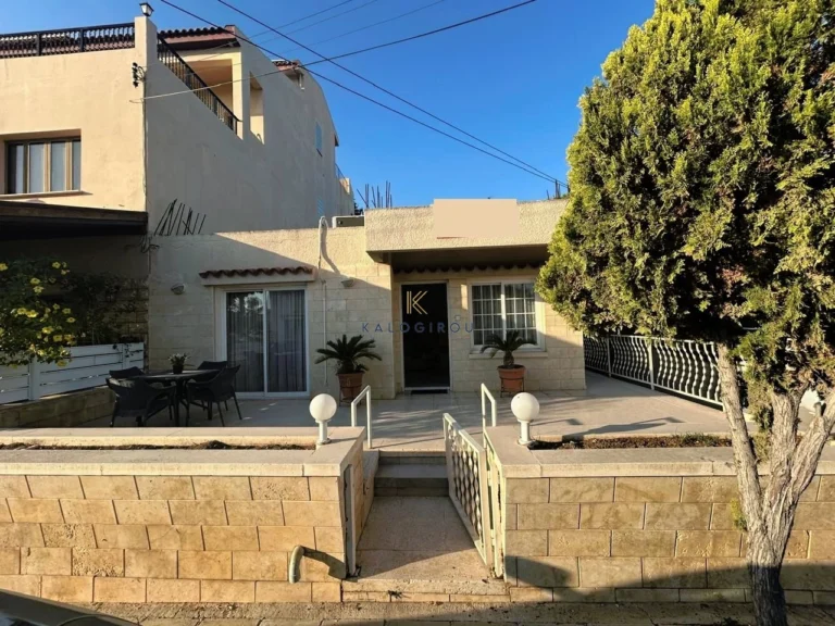 5 Bedroom House for Sale in Larnaca District