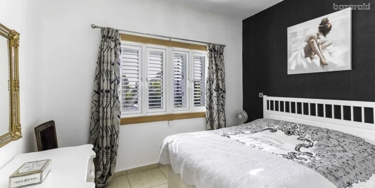5 Bedroom House for Sale in Lania, Limassol District