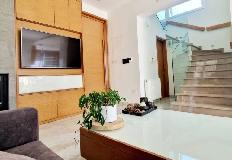 5 Bedroom House for Sale in Limassol – Agios Athanasios