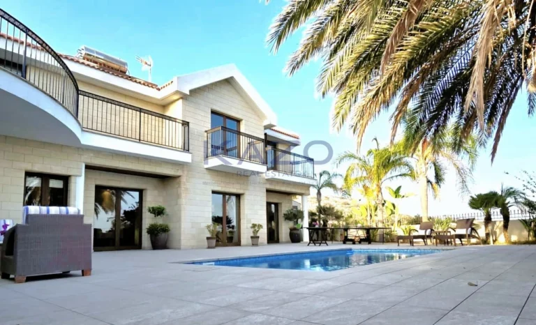 4 Bedroom House for Rent in Parekklisia, Limassol District