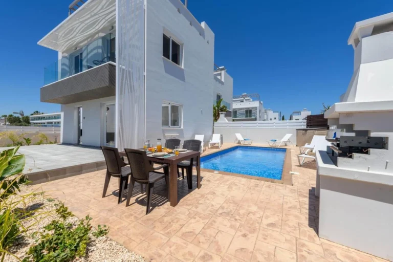 Cheap Houses and Villas for Sale Famagusta up to 500000 euro