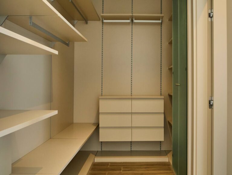 Heisenberg Residence