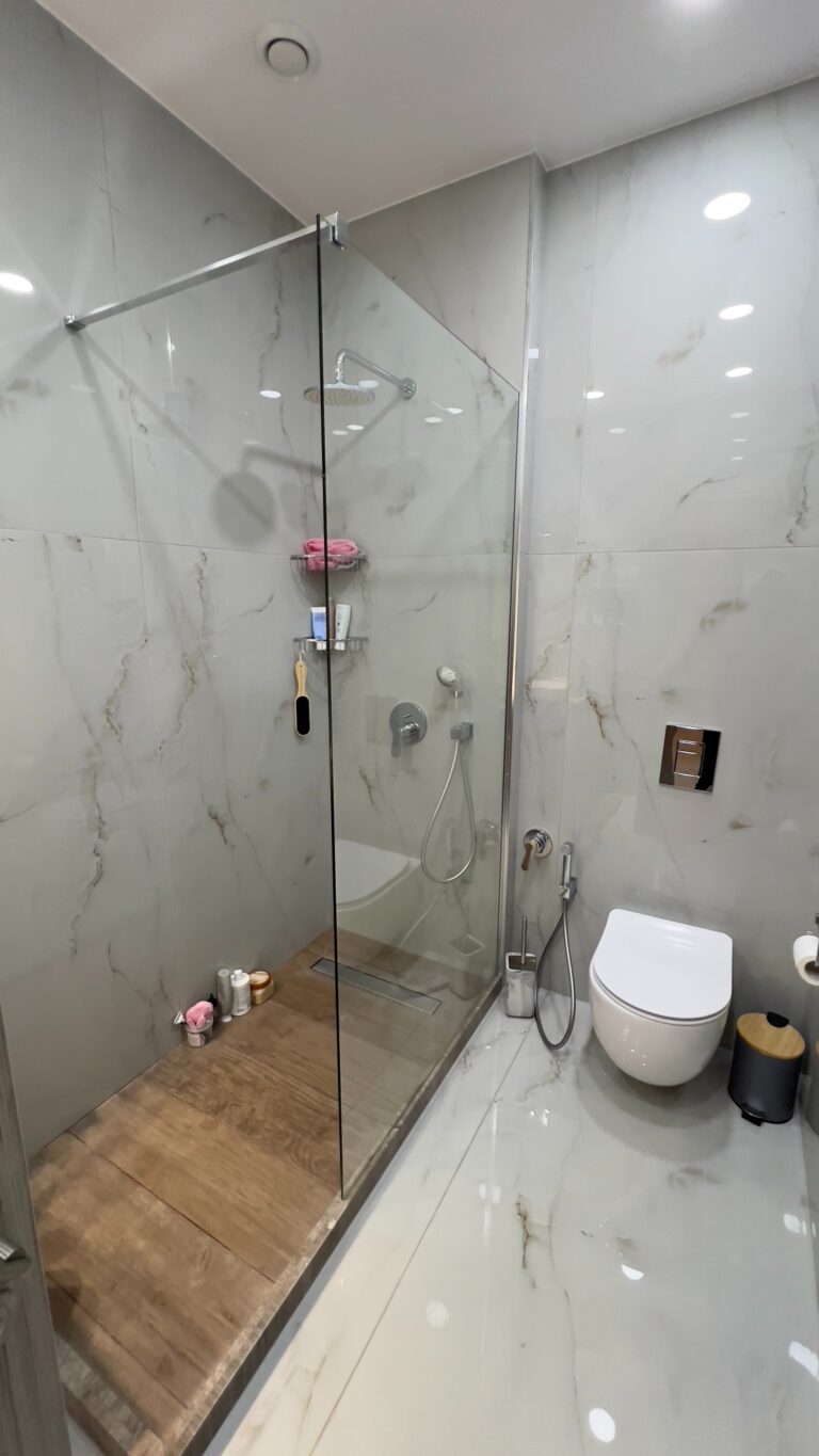 6+ Bedroom House for Sale in Germasogeia, Limassol District