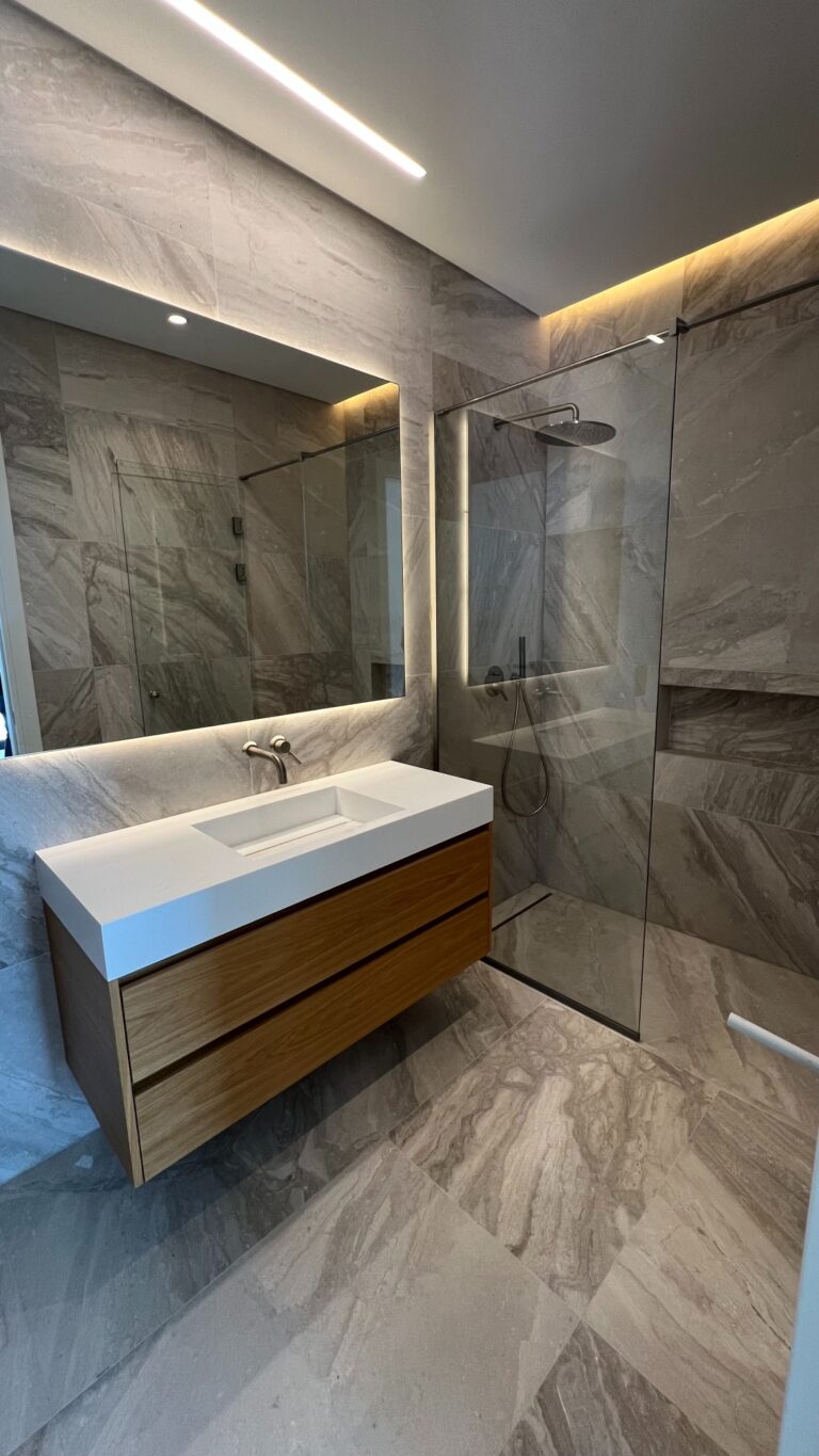 2 Bedroom Apartment for Rent in Parekklisia Tourist Area, Limassol District