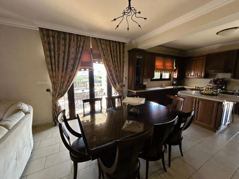 5 Bedroom House for Sale in Aradippou, Larnaca District
