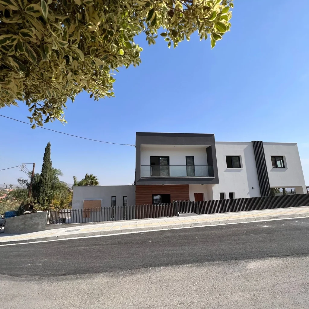 3 Bedroom House for Sale in Pyrgos Lemesou, Limassol District