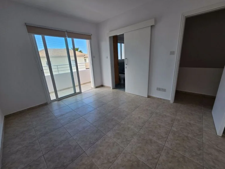 2 Bedroom House for Sale in Argaka, Paphos District