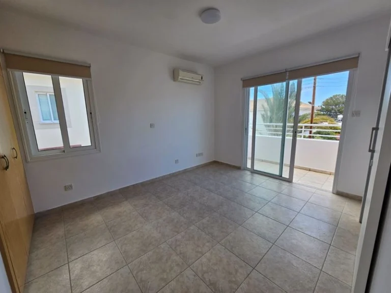 2 Bedroom House for Sale in Argaka, Paphos District