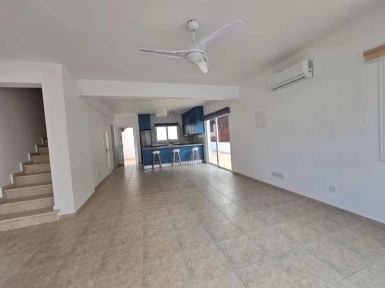 2 Bedroom House for Sale in Argaka, Paphos District