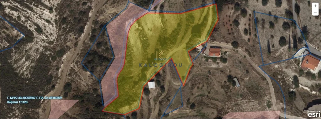 8,027m² Plot for Sale in Kato Drys, Larnaca District