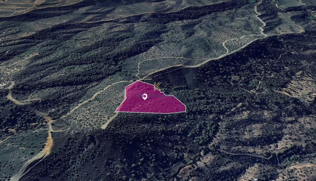 14,716m² Plot for Sale in Lythrodontas, Nicosia District