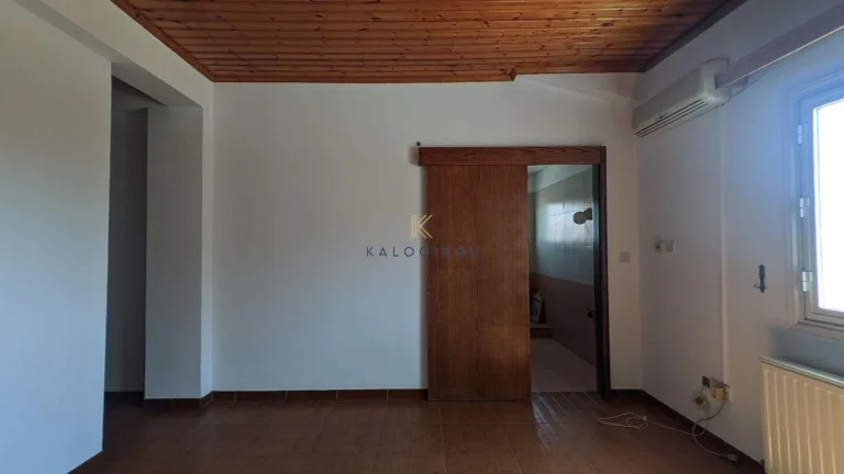 3 Bedroom House for Sale in Kokkinotrimithia, Nicosia District