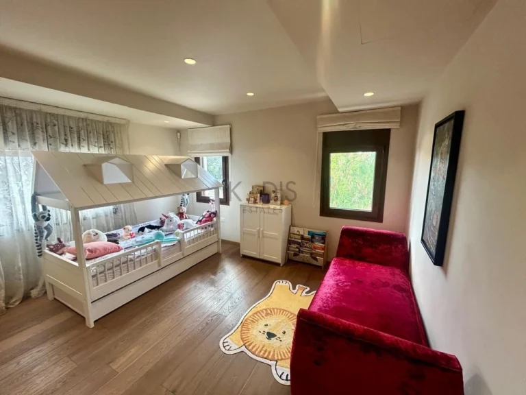 5 Bedroom House for Sale in Aradippou, Larnaca District
