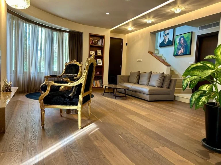 5 Bedroom House for Sale in Aradippou, Larnaca District