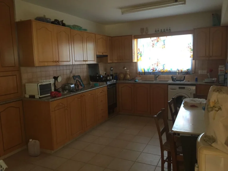 4 Bedroom House for Sale in Kellaki, Limassol District