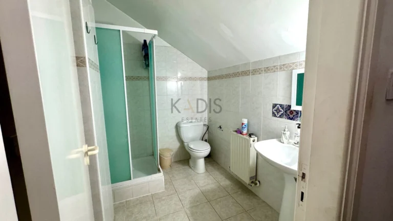5 Bedroom House for Sale in Ypsonas, Limassol District