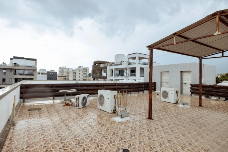 800m² Building for Rent in Limassol District
