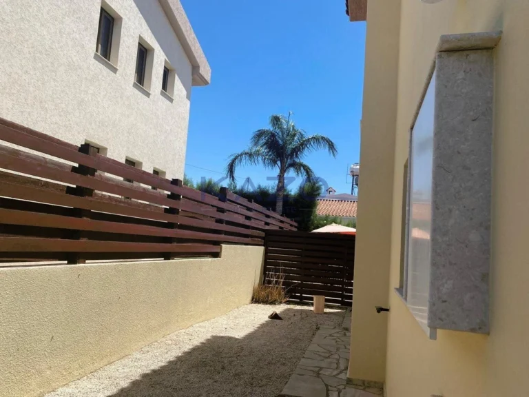 3 Bedroom House for Sale in Erimi, Limassol District