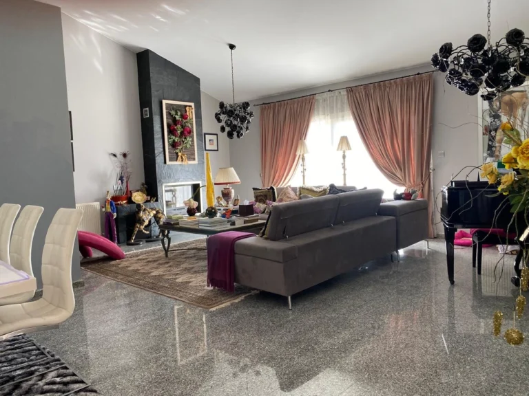 5 Bedroom House for Sale in Parekklisia, Limassol District